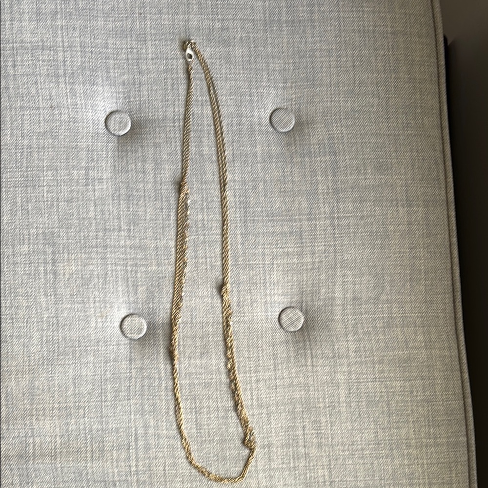 Elegant Gold Necklace